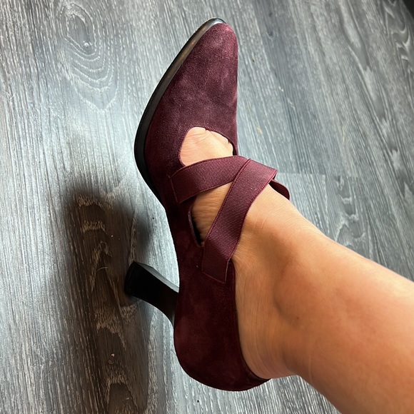 Via Spiga Suede Heel - Picture 11 of 11